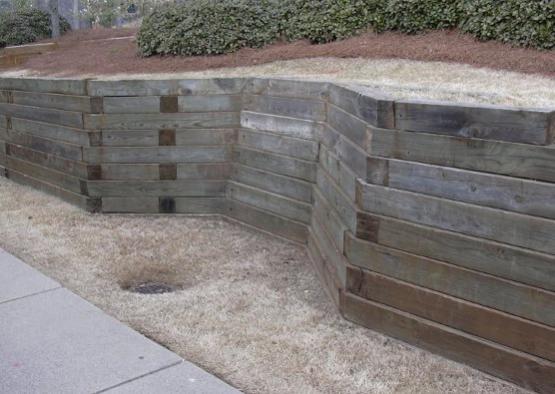 wood retaining wall corner